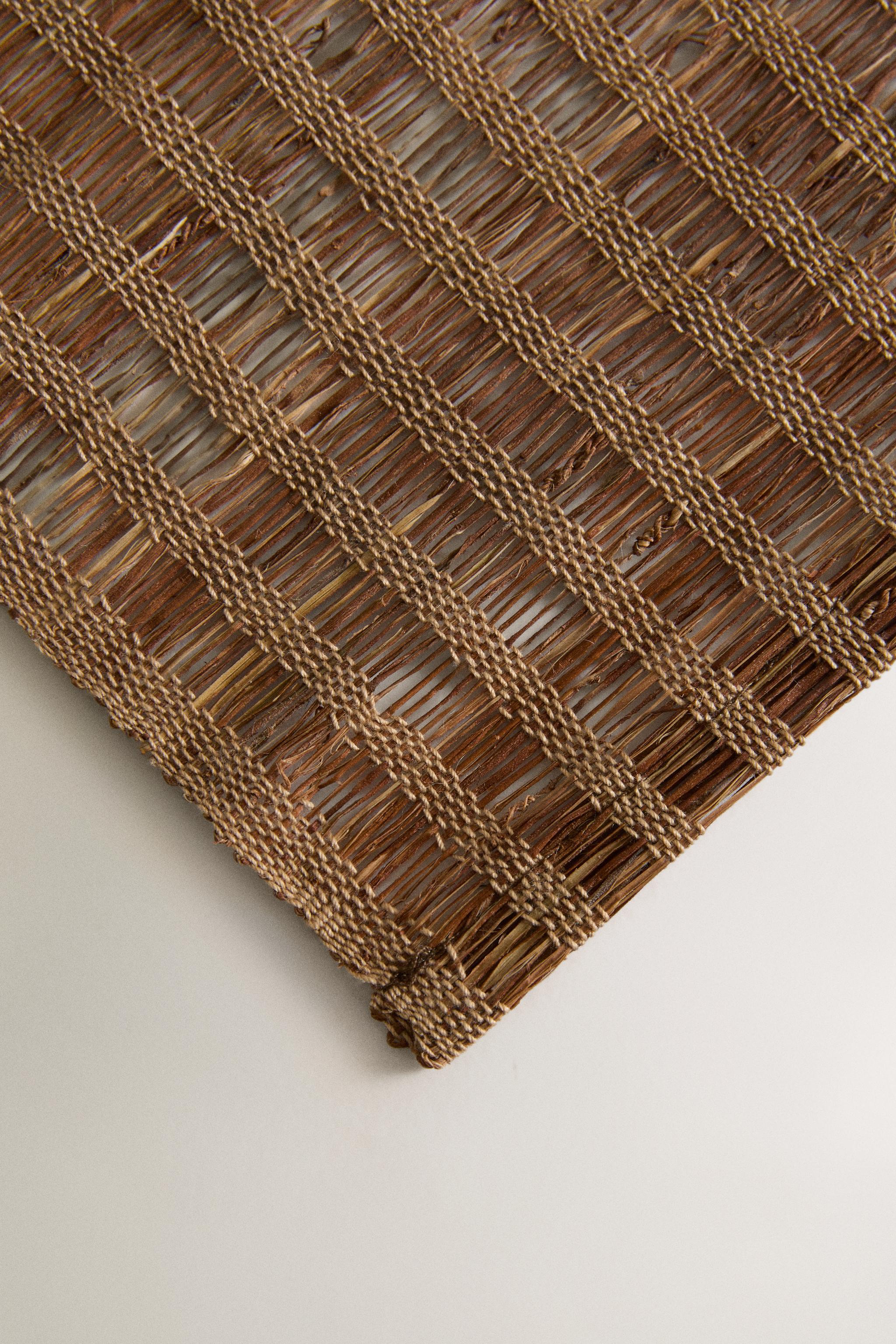 RAMIE PLACEMAT